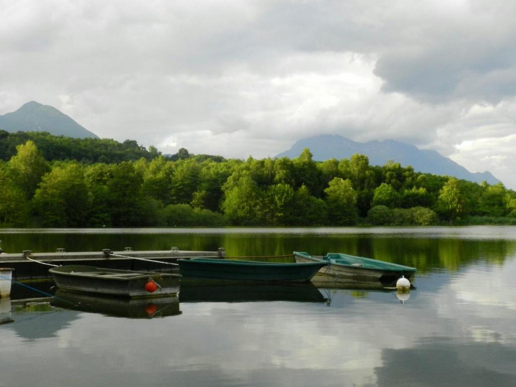Gite Les Platanes Sainte-Helene-du-Lac ภายนอก รูปภาพ